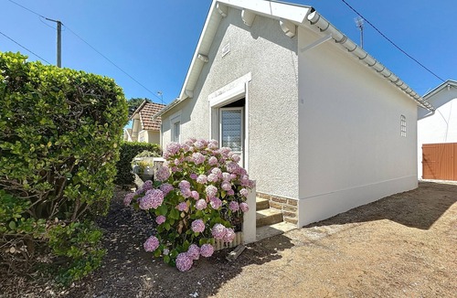 Tharon-Plage House | Brin de Muguet by Interhome