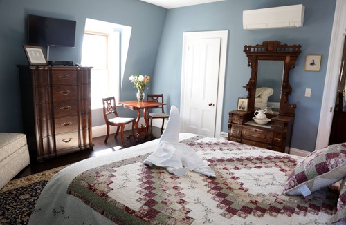 Brinckerhoff Hotel | Brinckerhoff Inn