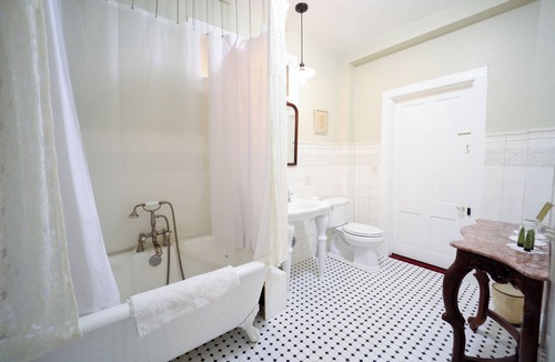 Brinckerhoff Hotel | Brinckerhoff Inn