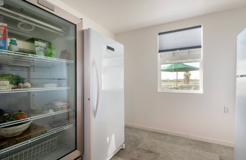 Discovery Bay House | Bring the whole family! 7 Bdrm, nice deck, big dock, close to fast water