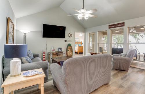 Grove House | Bring Your Boat! Lakefront Home w/Dock in Grove