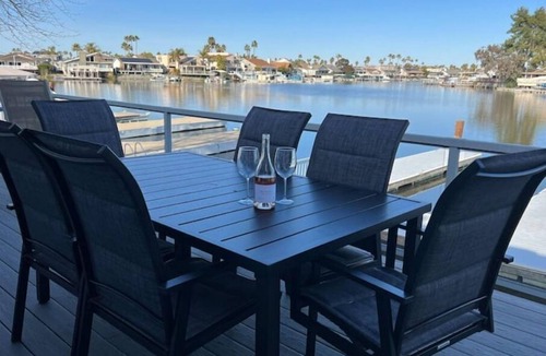 Discovery Bay House | Bring your boat! Waterslide! Close to fast water!
