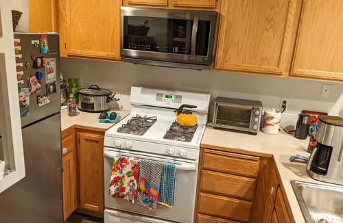 Mount Vernon House | Bring your dogs, too!