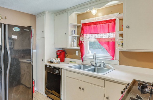 Westfield House | Bring Your Pet & Visit Springfield: Westfield Home