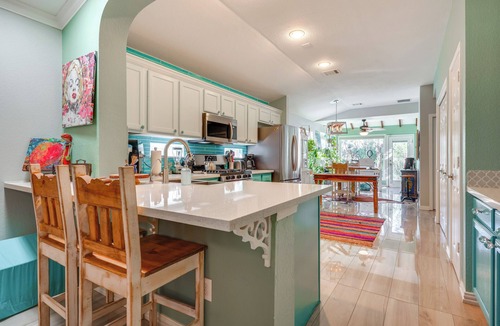 Kyle House | Bring Your Pup! Remote-Work Hub 22 Mi to Austin