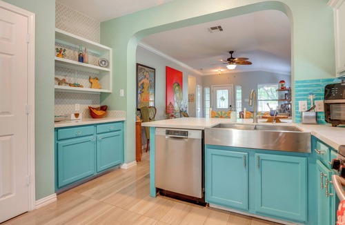 Kyle House | Bring Your Pup! Remote-Work Hub 22 Mi to Austin