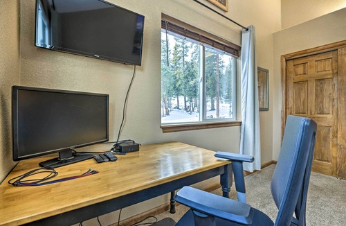 Valley of the Sun Cottage | 'bristle Cone' Fairplay Cabin w/Hot Tub