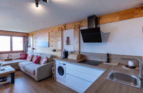 Villars-sur-Ollon Apartment | Bristol C40 by Interhome