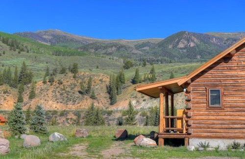 Creede House | Bristol Head Acres Rustic Cabin