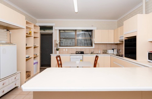 Maryborough Hotel | Bristol Hill Motor Inn