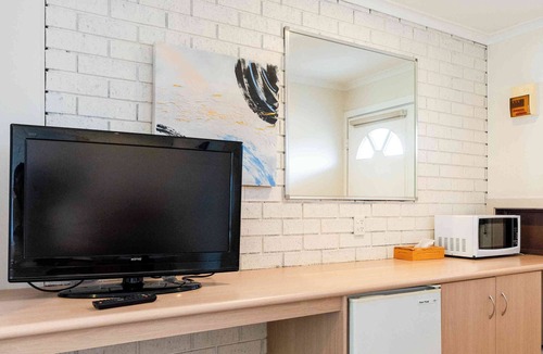 Maryborough Hotel | Bristol Hill Motor Inn