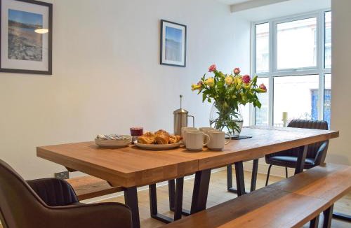 New Quay House | Bristol House