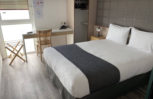 Argentan Hotel | Brit Hotel Argentan