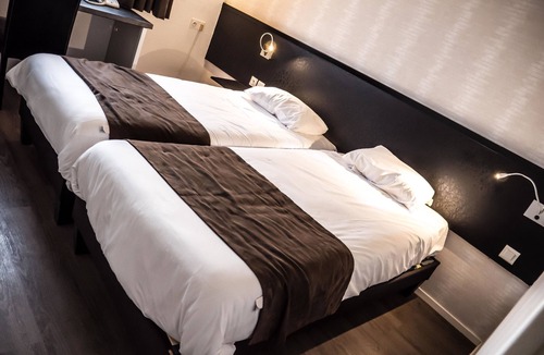 Landivisiau Hotel | Brit Hotel Au Relais du Vern