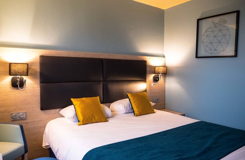 Landivisiau Hotel | Brit Hotel Au Relais du Vern