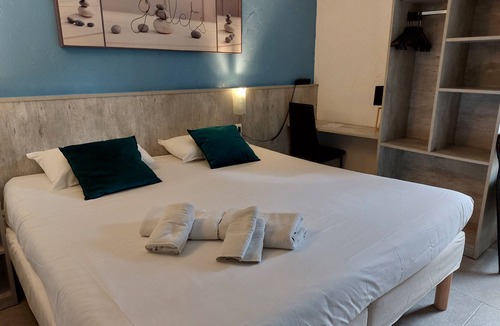 Carcassonne Hotel | Brit Hotel Bosquet