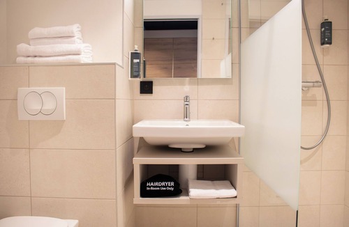 Cahors Hotel | Brit Hotel Cahors Centre - Le Valentré