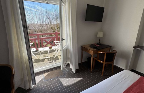 Bagnoles-de-l'Orne Hotel | BRIT HOTEL CONFORT BAGNOLES NORMANDIE