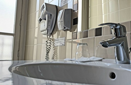 Gueret Hotel | Brit Hotel Confort Auclair Gueret