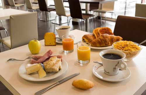 Tulle Hotel | BRIT HOTEL Confort Le Limouzi TULLE