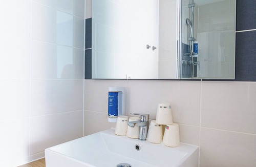 Manosque Hotel | Brit Hotel Confort Manosque Cadarache
