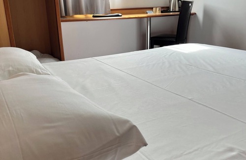 Montauban Hotel | Brit Hotel Confort Montauban