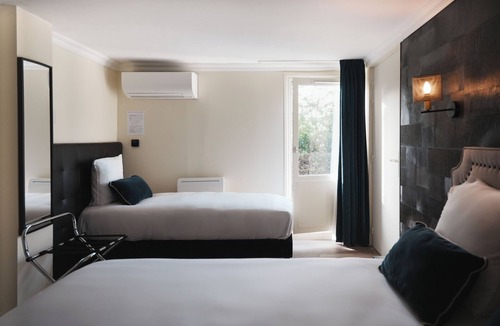 Morangis Hotel | BRIT HOTEL CONFORT ORLY MORANGIS