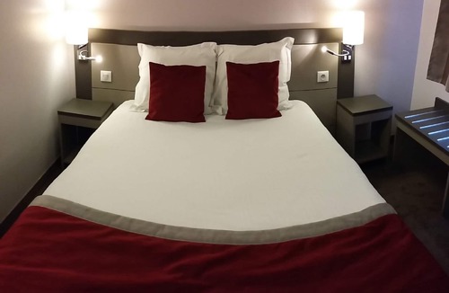 Saint-Witz Hotel | BRIT HOTEL CONFORT ROISSY SAINT-WITZ