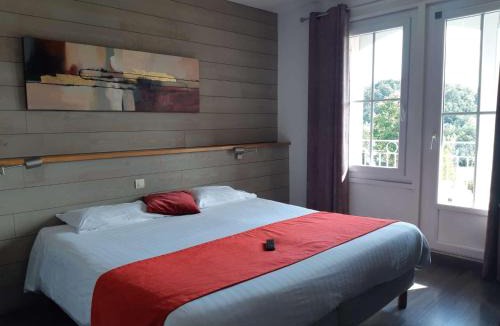 Salies-de-Bearn Hotel | Brit Hotel du Golf Le Lodge