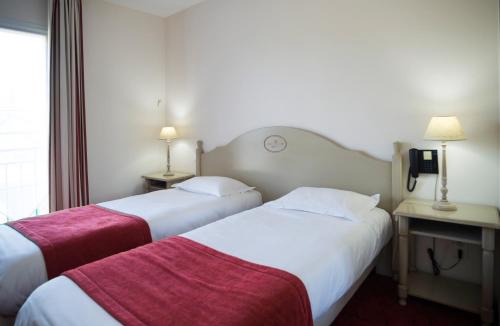 Nogent-le-Rotrou Hotel | Brit Hotel Du Perche