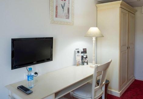 Nogent-le-Rotrou Hotel | Brit Hotel Du Perche