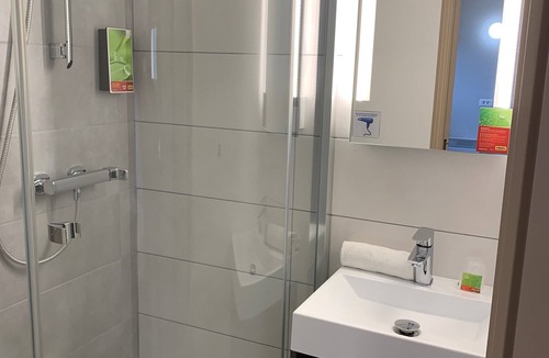 Chambray-les-Tours Hotel | Brit Hotel Essentiel Tours Sud – Chambray-lès-Tours