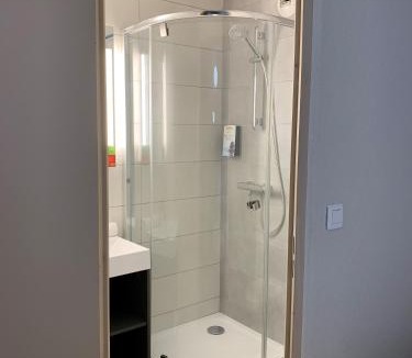 Chambray-les-Tours Hotel | Brit Hotel Essentiel Tours Sud