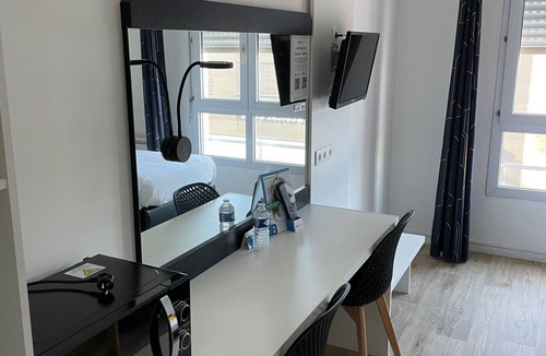 Cherbourg-en-Cotentin Hotel | Brit Hotel Cherbourg Octeville