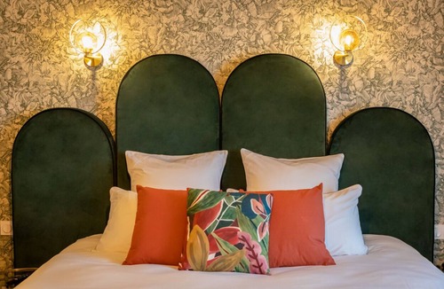 Sainte-Anne-d'Auray Hotel | Brit Hotel Kara Sainte-Anne-d'Auray