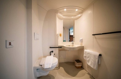 Evreux Hotel | Brit Hotel La Bonne Etape