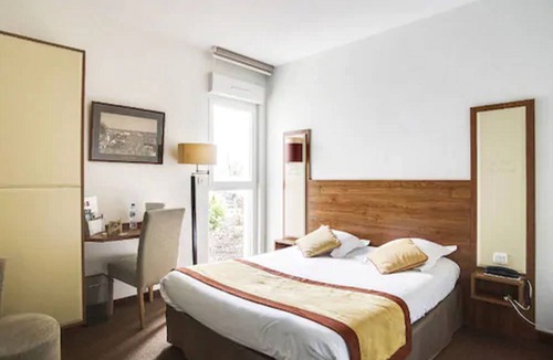 Lessay Hotel | Brit Hotel La Cote Des Havres