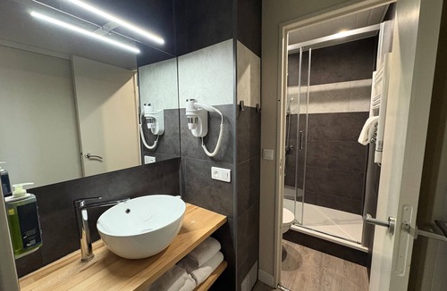 Ergue-Gaberic Hotel | Brit Hotel Le Kerodet