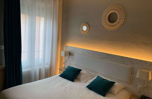 Troyes Hotel | Brit Hotel Le Royal - Troyes