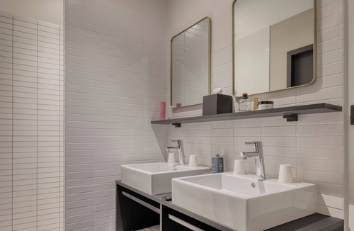 Loudeac Hotel | Brit Hotel Les Voyageurs