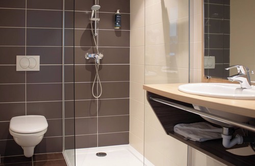 Macon Hotel | Brit Hotel Mâcon Centre Gare