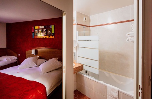 Costieres Hotel | Brit Hotel Nîmes Ouest