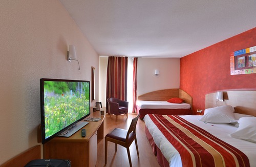 Costieres Hotel | Brit Hotel Nîmes Ouest