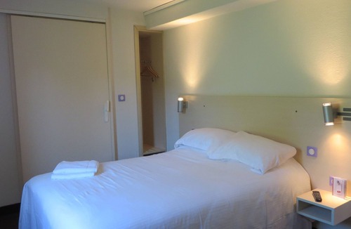 Val-de-Reuil Hotel | Brit Hotel Rouen Sud/Val De Reuil