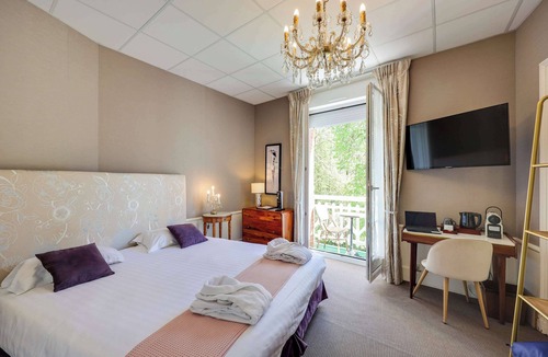 Bagnoles-de-l'Orne Hotel | BRIT HOTEL & SPA Le Roc au Chien