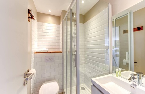 Saint-Nazaire Hotel | Brit Hotel St Nazaire Centre Gare