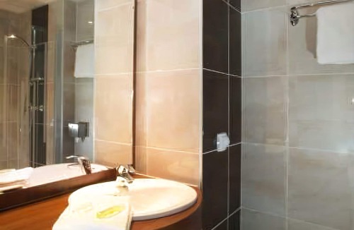 Joue-les-Tours Hotel | Brit Hotel Tours Sud - Le Cheops