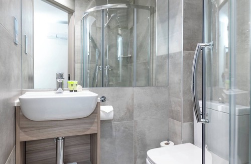 Earl's Court Hotel | Brit Hotels Earls Court