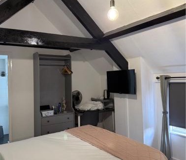 Sherborne Hotel | Britannia inn