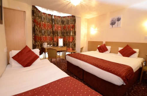 Valentines Hotel | Britannia Inn Hotel